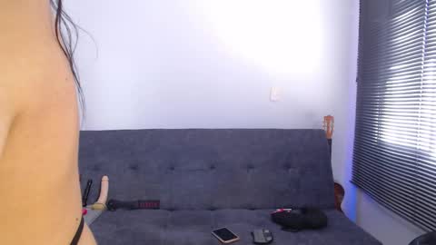 Snapshot of natalygreww chatting on 25, 4, 2026 online show from 25, 4, 2026