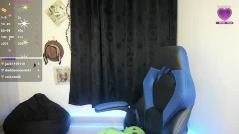 Snapshot of natasha777_a chatting on 17, 1, 2025 Natasha online show from 17, 1, 2025