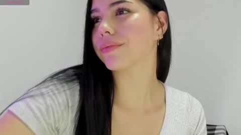 Natalia online show from 4, 1, 2025