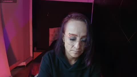 Natasha Mason online show from 5, 3, 2025