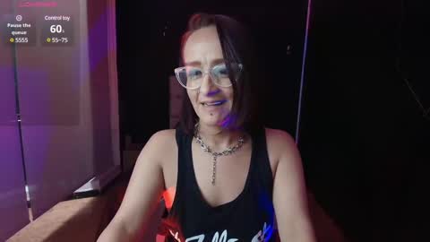 Natasha Mason online show from 5, 3, 2025