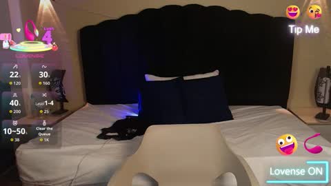 Natasha Mason online show from 12, 9, 2025