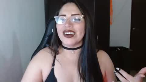 Natasha Smithe  online show from 19, 10, 2025