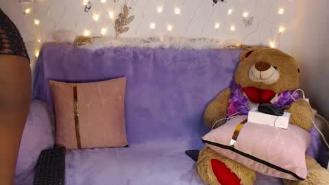 nathalia online show from 21, 10, 2025