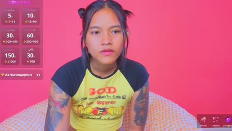 Snapshot of natchac chatting on 20, 12, 2024 Natcha C online show from 20, 12, 2024