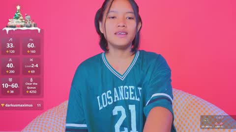 Snapshot of natchac chatting on 28, 12, 2024 Natcha C online show from 28, 12, 2024