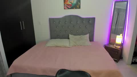 Snapshot of natha_rosse chatting on 18, 1, 2026 Nathalia Take surprises in our chat. 25tkns for a hot pic. Follow me. online show from 18, 1, 2026