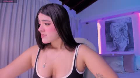 Snapshot of nathalie_rivers chatting on 25, 10, 2025 NATHALIE online show from 25, 10, 2025