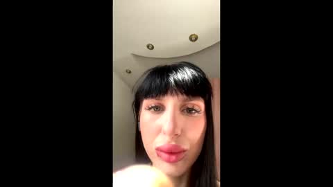 Snapshot of nathaliejerden chatting on 3, 5, 2026 Marge online show from 3, 5, 2026
