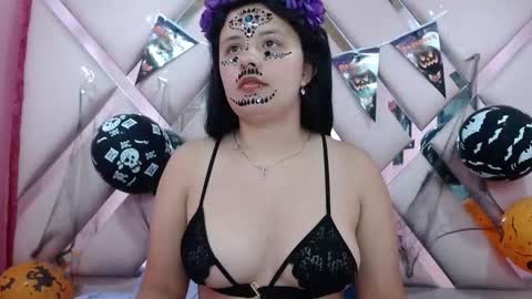 Snapshot of nathaly_low chatting on 31, 10, 2025 nathaly low online show from 31, 10, 2025