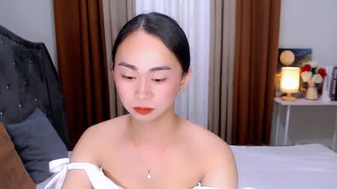 SWEET NATHALYA online show from 6, 12, 2024