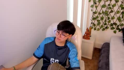 nathalyy_ds online show from 2, 12, 2025