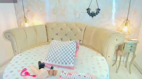 Snapshot of nathamiller chatting on 5, 10, 2025 Natha online show from 5, 10, 2025