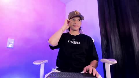 Snapshot of nathan__ferrara chatting on 25, 5, 2026 online show from 25, 5, 2026