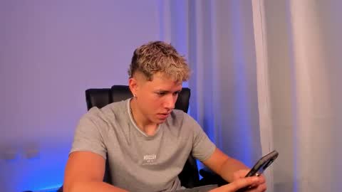 Snapshot of nathan_blake_ chatting on 14, 10, 2025 Nathan online show from 14, 10, 2025