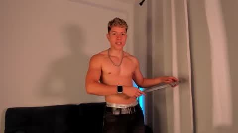 Snapshot of nathan_blake_ chatting on 16, 10, 2025 Nathan online show from 16, 10, 2025