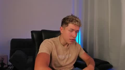 Snapshot of nathan_blake_ chatting on 4, 11, 2025 Nathan online show from 4, 11, 2025