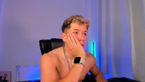 Snapshot of nathan_blake_ chatting on 22, 11, 2025 Nathan online show from 22, 11, 2025