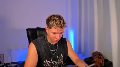 Snapshot of nathan_blake_ chatting on 4, 12, 2025 Nathan online show from 4, 12, 2025