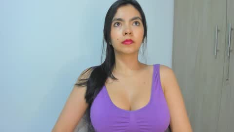 Snapshot of nathyy_garcia chatting on 17, 10, 2025 Nathyy online show from 17, 10, 2025