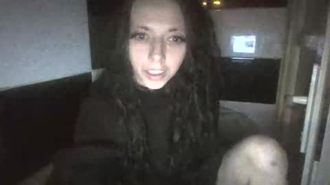Chloe online show from 28, 3, 2026