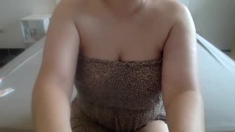 Snapshot of natural_beauty201 chatting on 17, 6, 2026 Penelopa369 online show from 17, 6, 2026