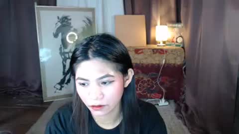 Snapshot of natural_petit69 chatting on 2, 12, 2025 natural_petit69 online show from 2, 12, 2025