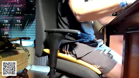 Snapshot of nature_x chatting on 10, 11, 2025 Nature online show from 10, 11, 2025