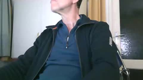 Snapshot of naturista25 chatting on 2, 11, 2025 naturista25 online show from 2, 11, 2025