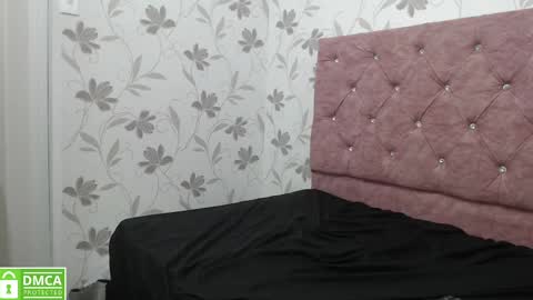 natuxxa online show from 3, 1, 2025