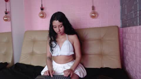 natuxxa online show from 8, 1, 2025