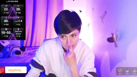 Snapshot of naty_lux19 chatting on 19, 10, 2025 Fernanda online show from 19, 10, 2025