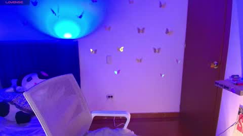 Snapshot of naty_lux19 chatting on 20, 12, 2025 Fernanda online show from 20, 12, 2025