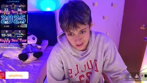 Snapshot of naty_lux19 chatting on 21, 12, 2025 Fernanda online show from 21, 12, 2025