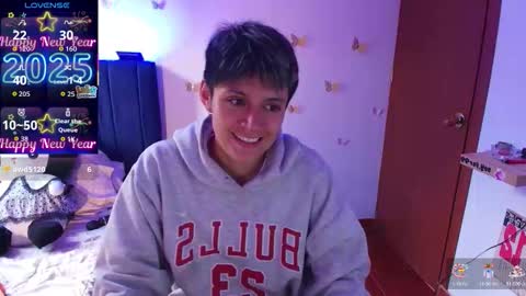 Snapshot of naty_lux19 chatting on 22, 12, 2025 Fernanda online show from 22, 12, 2025