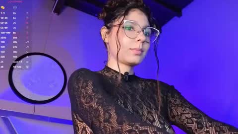 Naty Saenz online show from 9, 10, 2025