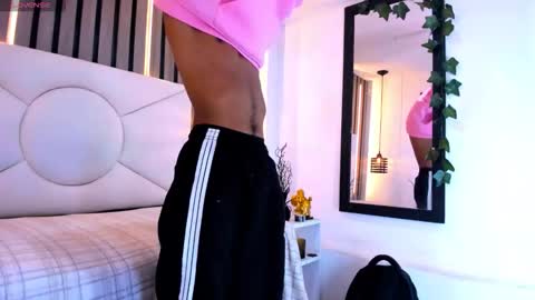 natzuki_ online show from 12, 3, 2026