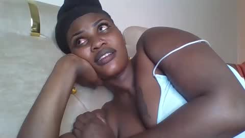 naughty8779 online show from 2, 11, 2025