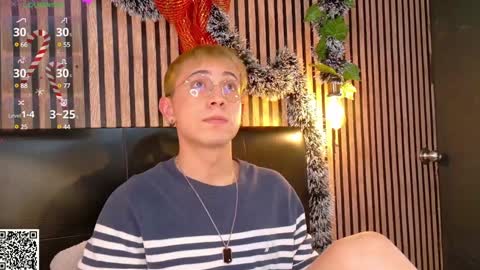 Snapshot of naughty__chris chatting on 16, 12, 2024 Christopher Chris online show from 16, 12, 2024