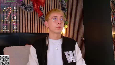 Snapshot of naughty__chris chatting on 21, 12, 2024 Christopher Chris online show from 21, 12, 2024