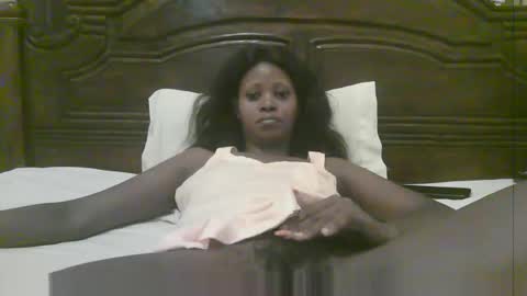 Snapshot of naughty_babe000 chatting on 2, 2, 2026 alisha online show from 2, 2, 2026