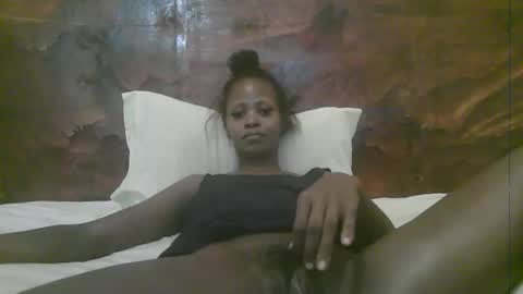Snapshot of naughty_babe000 chatting on 6, 6, 2026 alisha online show from 6, 6, 2026
