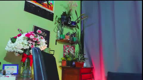 Em  please help me reach 100 thumbs up 3 online show from 21, 2, 2026