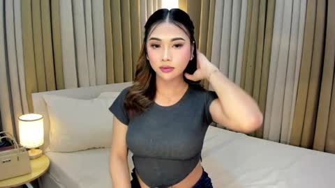 naughty_hunk_yuki online show from 2, 4, 2026