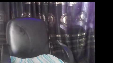 Snapshot of naughty_xxbunny chatting on 9, 11, 2025 beauty online show from 9, 11, 2025