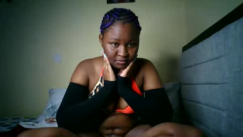 Snapshot of naughtybrownny chatting on 9, 6, 2026 MUMU online show from 9, 6, 2026