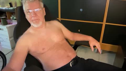 naughtydaddyla online show from 21, 9, 2025