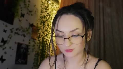 Snapshot of naughtyhomemade17 chatting on 5, 3, 2025 Mya Alexya online show from 5, 3, 2025