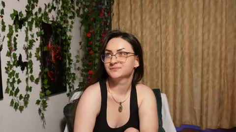 Snapshot of naughtyhomemade17 chatting on 27, 9, 2025 Mya Alexya online show from 27, 9, 2025