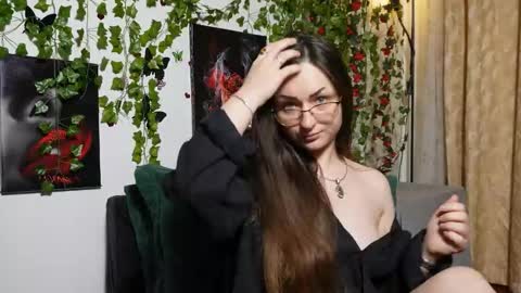 Snapshot of naughtyhomemade17 chatting on 5, 11, 2025 Mya Alexya online show from 5, 11, 2025